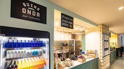 Buena Onda interior counter with drink cooler Photo